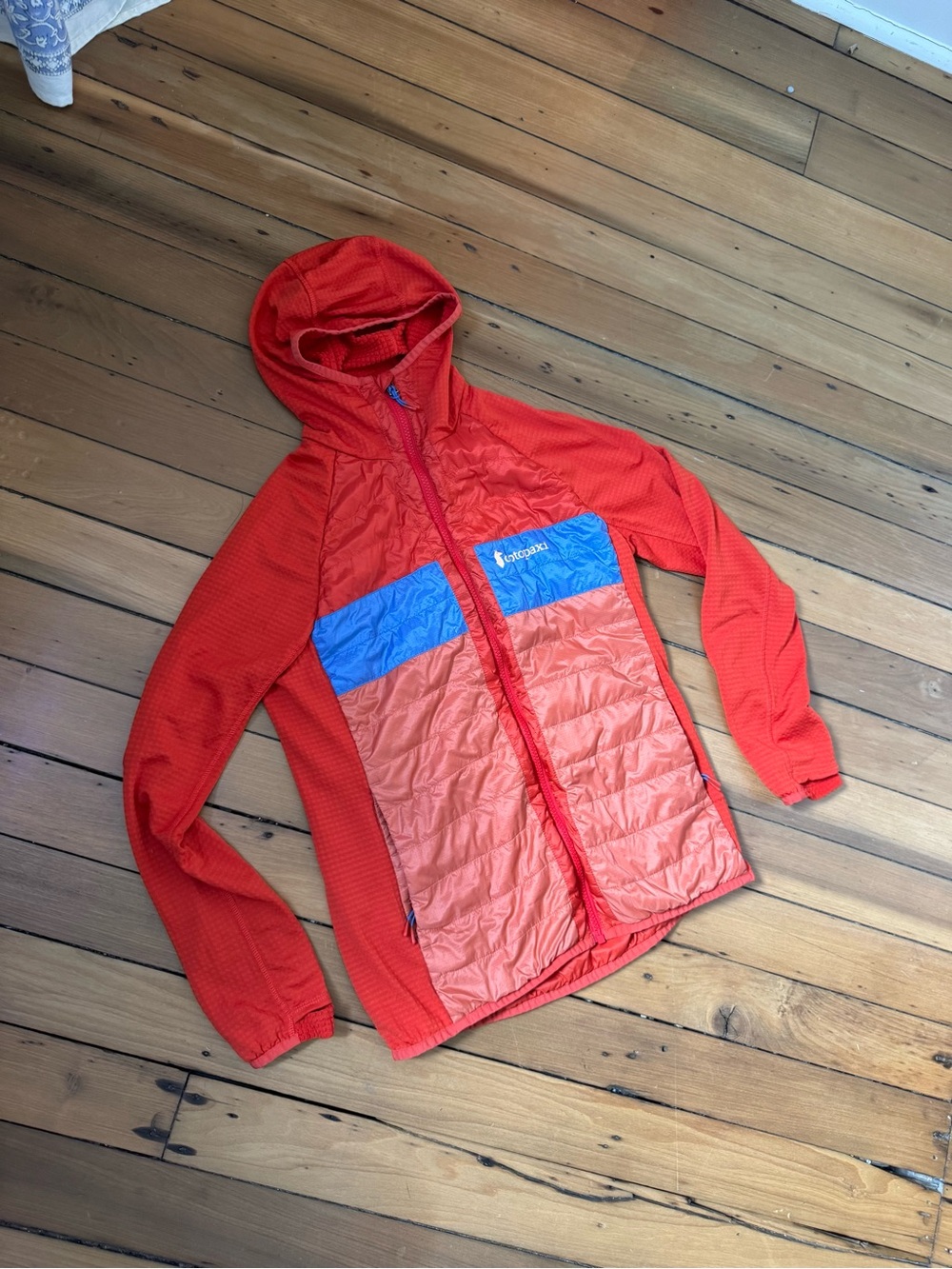 Cotopaxi Capa Hybrid Insulated Hooded Jacket